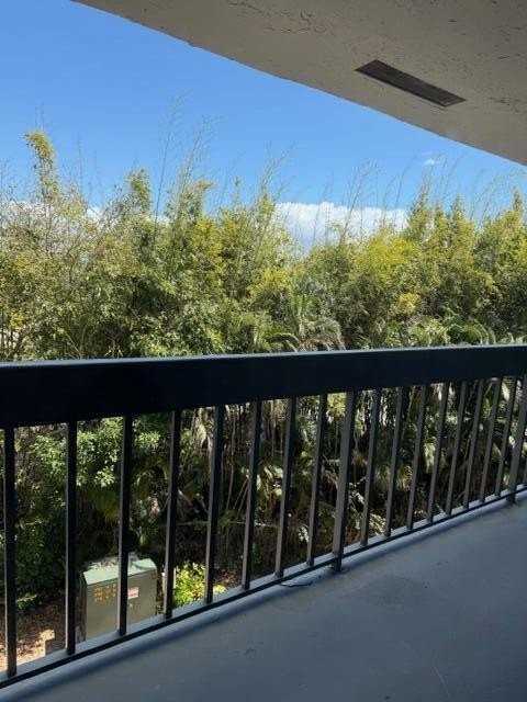 1720 N Congress Ave Apt 406 - Photo 6 of 27