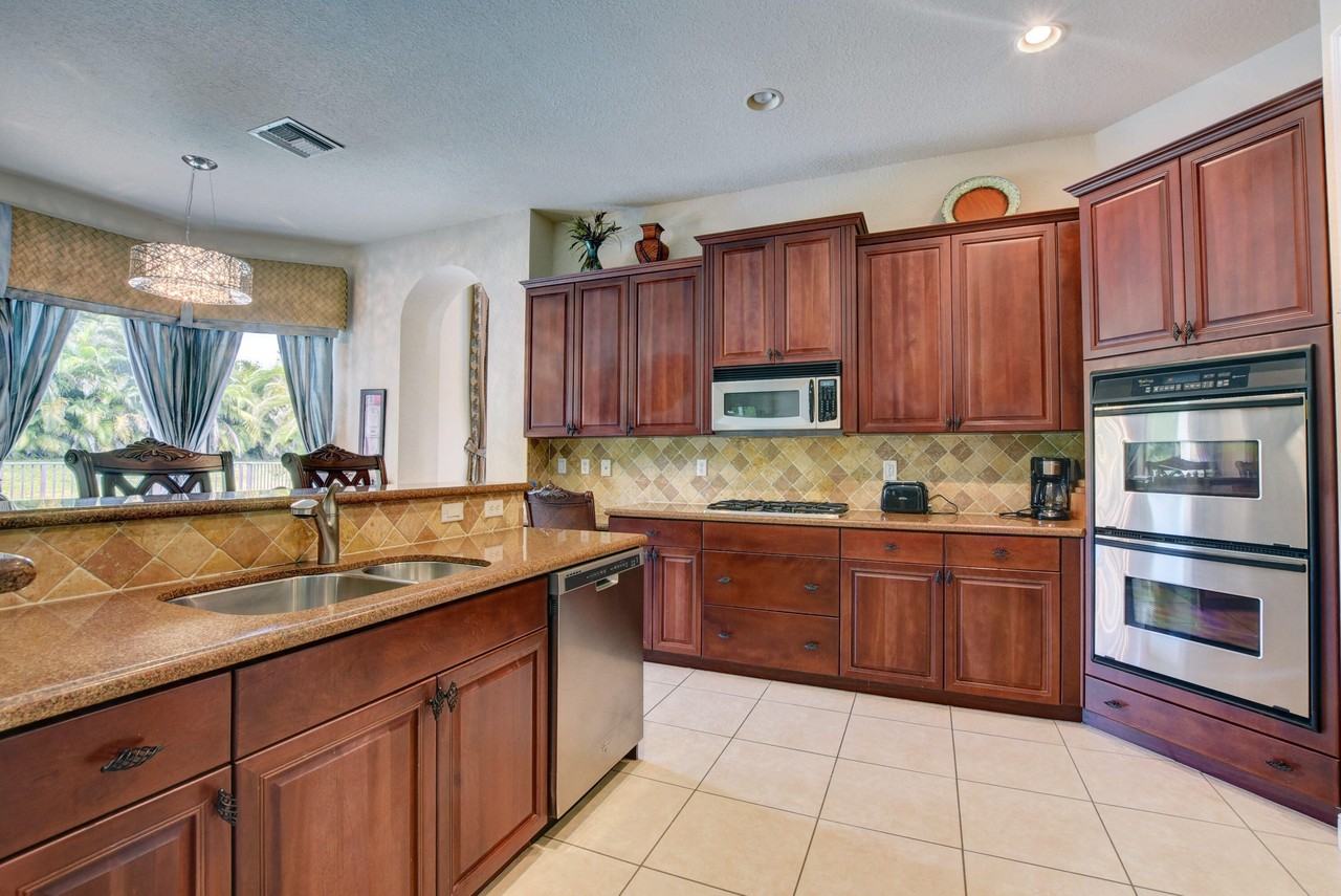 3424 Collonade Dr - Photo 6 of 26