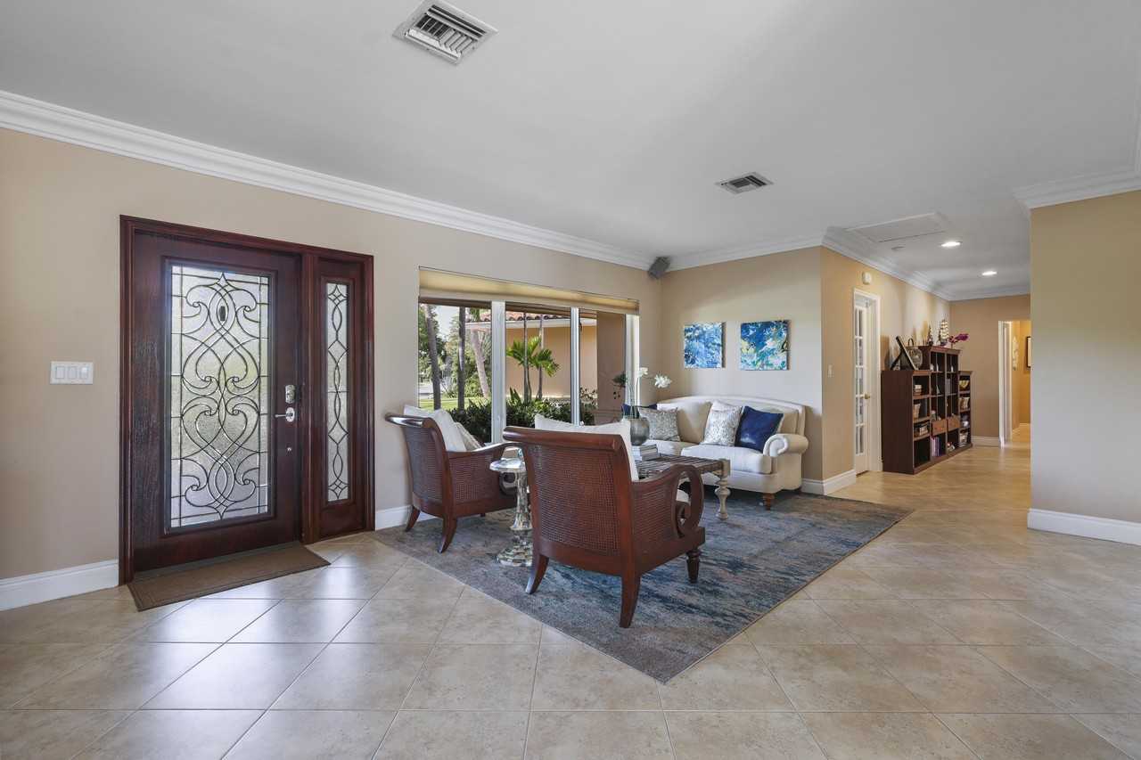 1925 Coral Gardens Dr - Photo 3 of 26