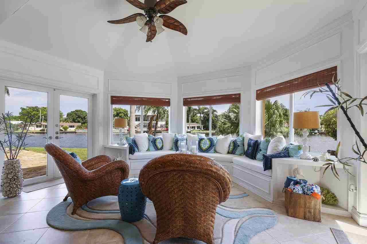 1925 Coral Gardens Dr - Photo 7 of 26