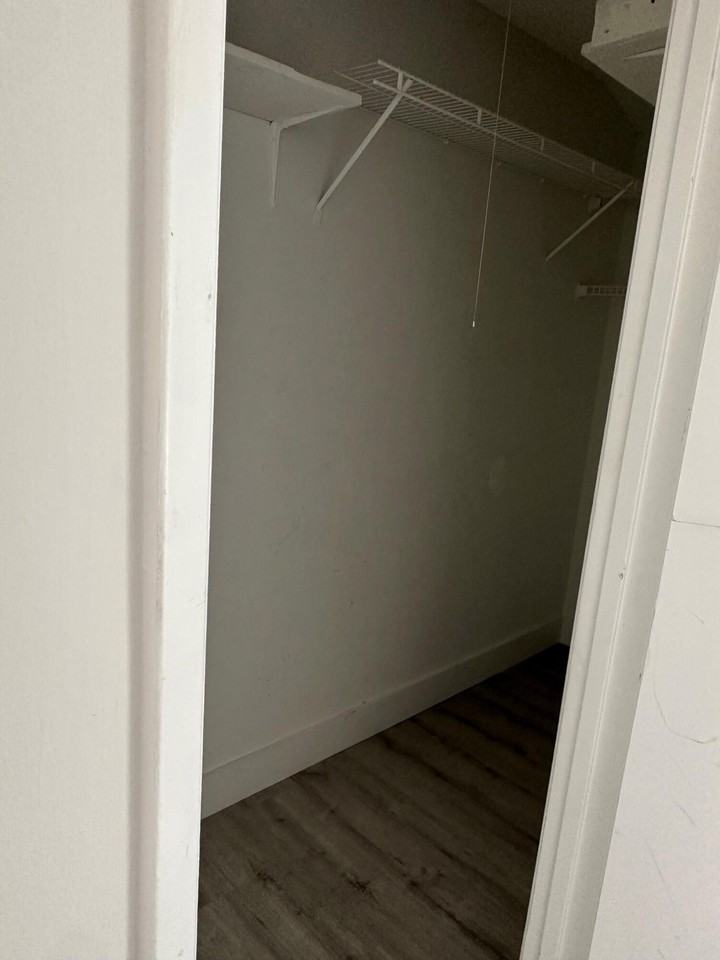 610 Gardens Dr Apt 203 - Photo 2 of 16