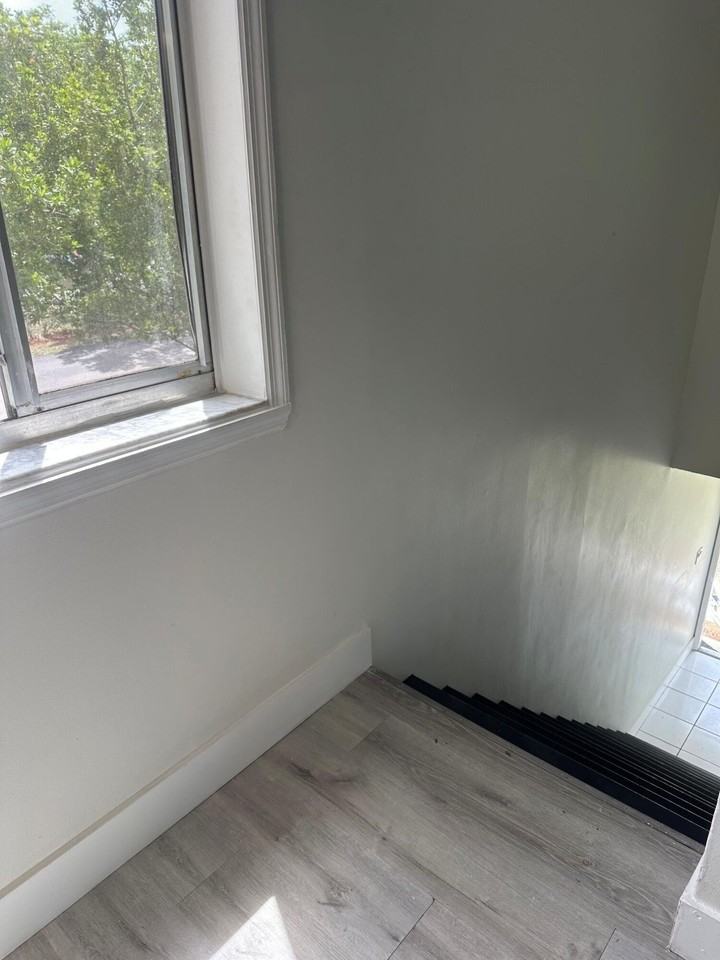 610 Gardens Dr Apt 203 - Photo 5 of 16