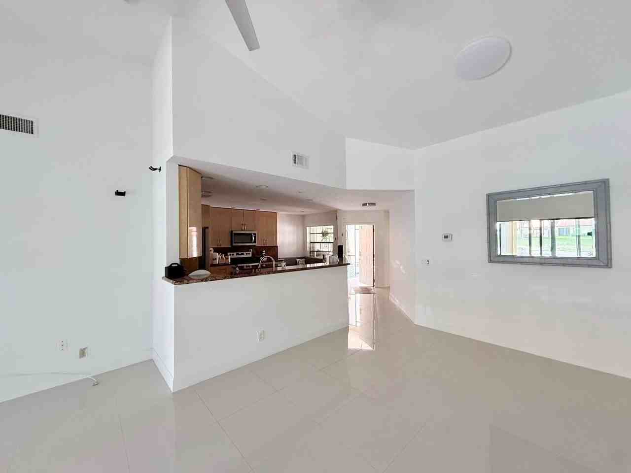 65 Centennial Ct - Photo 5 of 9