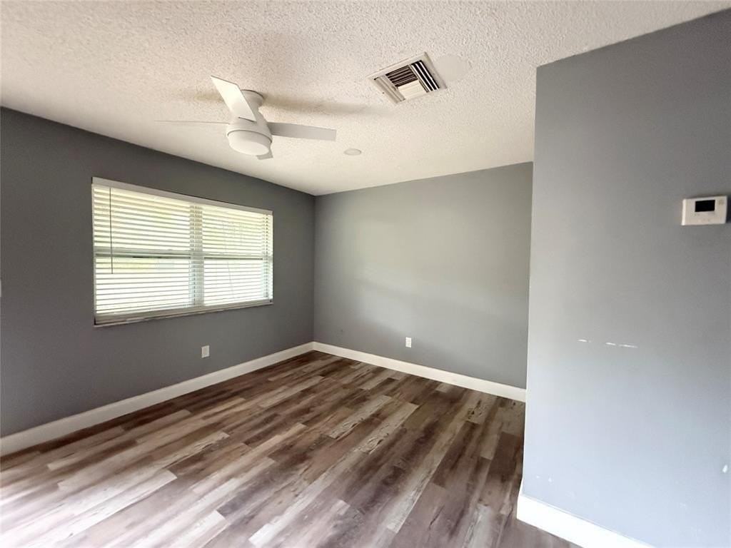 800 Se 18th St Apt 2 - Photo 2 of 5