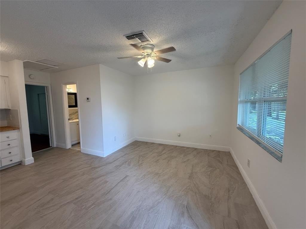 810 Se 18th St Apt 6 - Photo 6 of 10