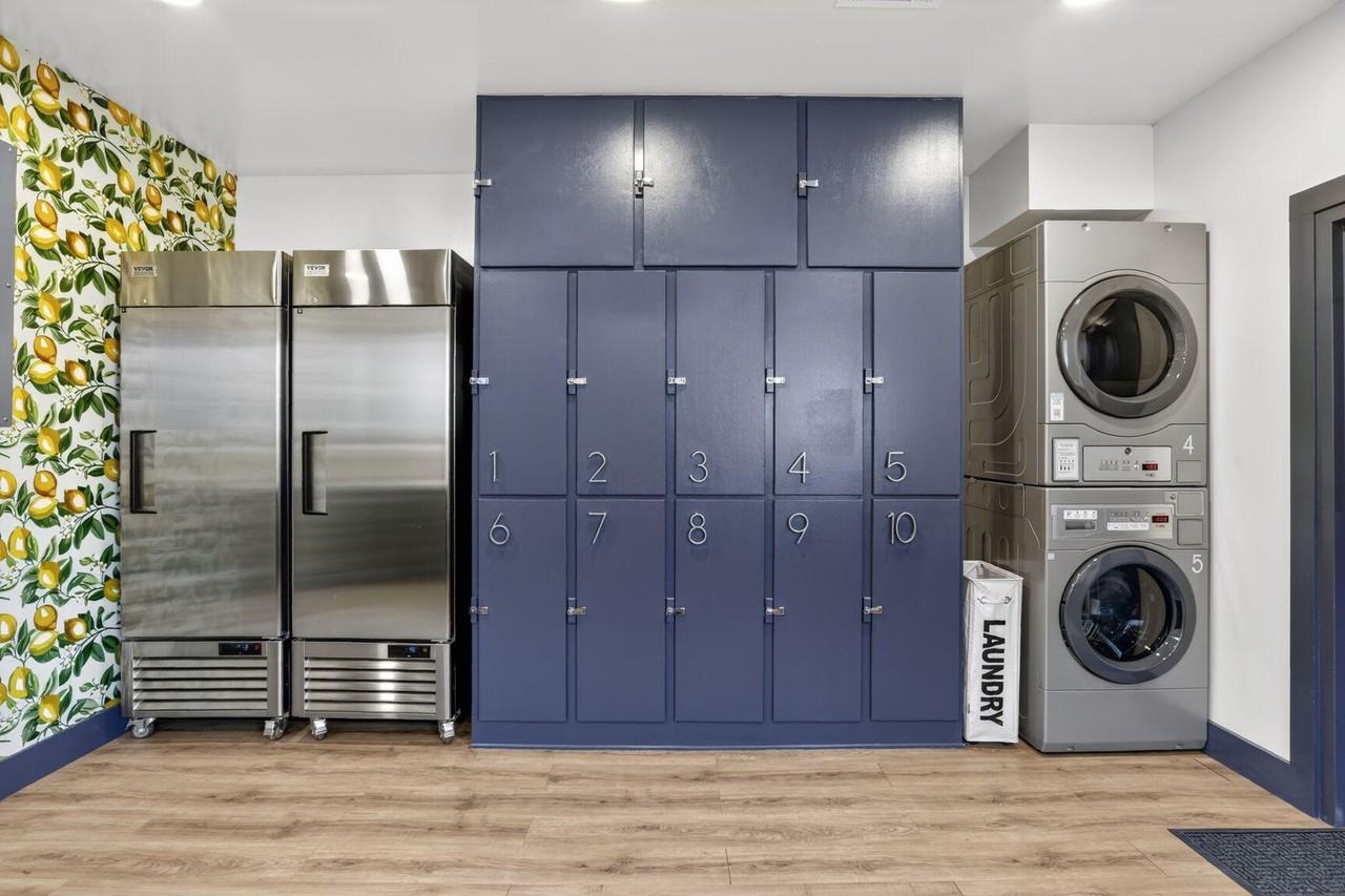 N Robertson St - Photo 3 of 8