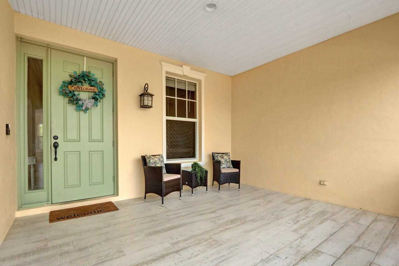 10755 Sw Waterway Ln - Photo 3 of 49