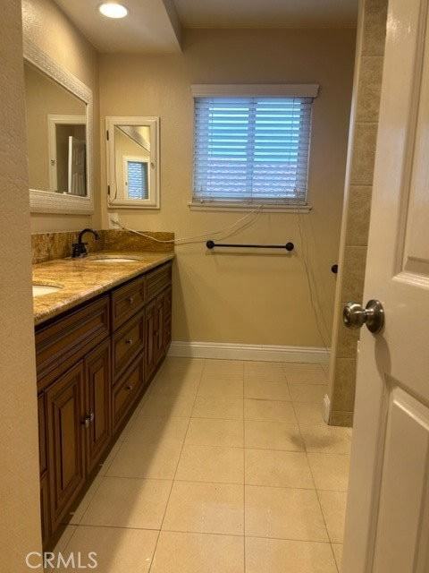 19450 Empty Saddle Rd - Photo 3 of 8