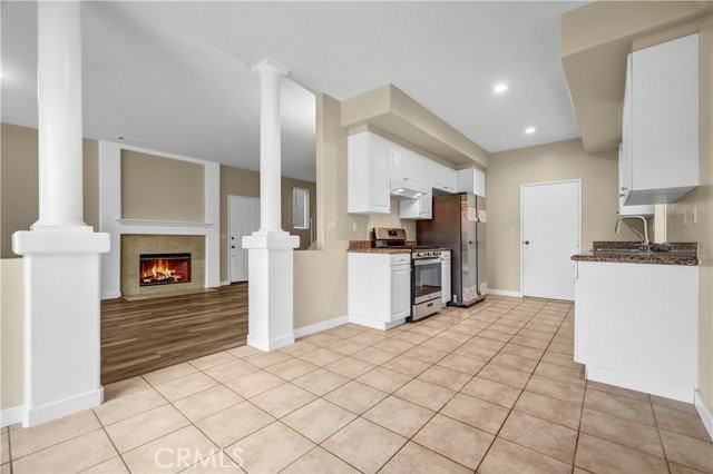 1309 Hunt Ter - Photo 4 of 8