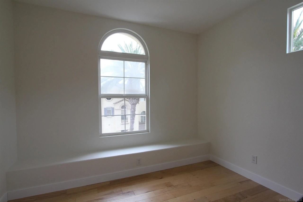 2884 Villas Way - Photo 2 of 25