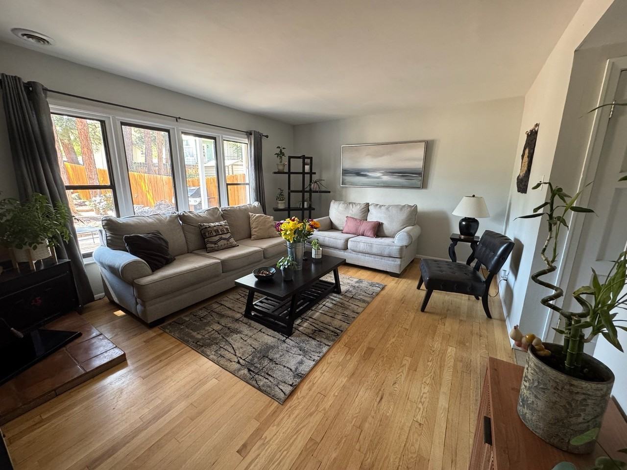 2117 43rd St Apt A - Photo 4 of 20