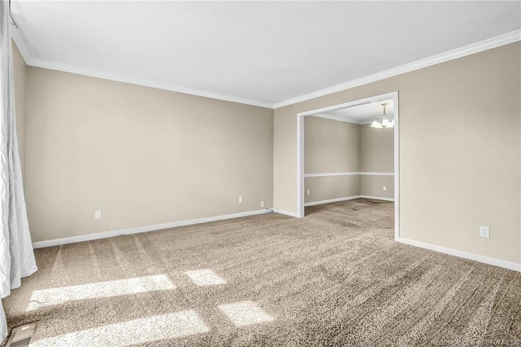 2201 Glenn Abbey - Photo 6 of 50