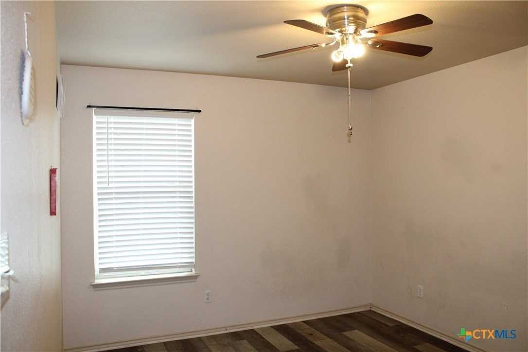 415 E 4th Ave - Photo 4 of 16