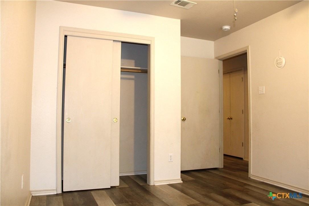 415 E 4th Ave - Photo 5 of 16