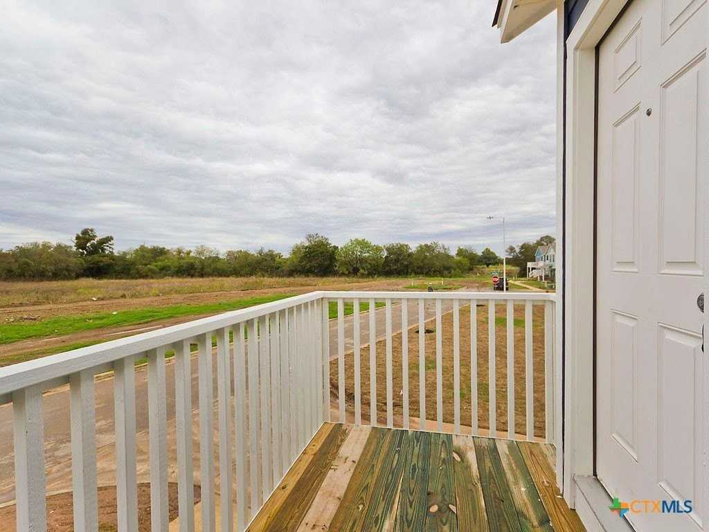 335 Rachel St - Photo 2 of 12