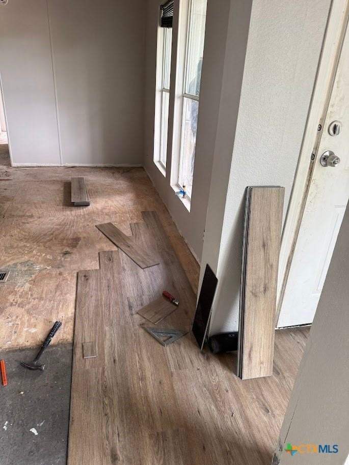 230 Saddle Dr - Photo 5 of 9