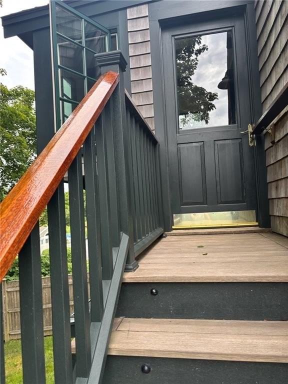 99 Coggeshall Ave Unit 2 - Photo 4 of 30