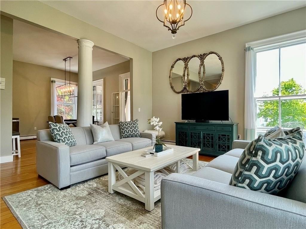 541 Bellevue Ave Apt 4 - Photo 4 of 30