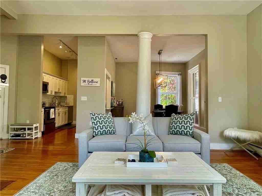 541 Bellevue Ave Apt 4 - Photo 7 of 30