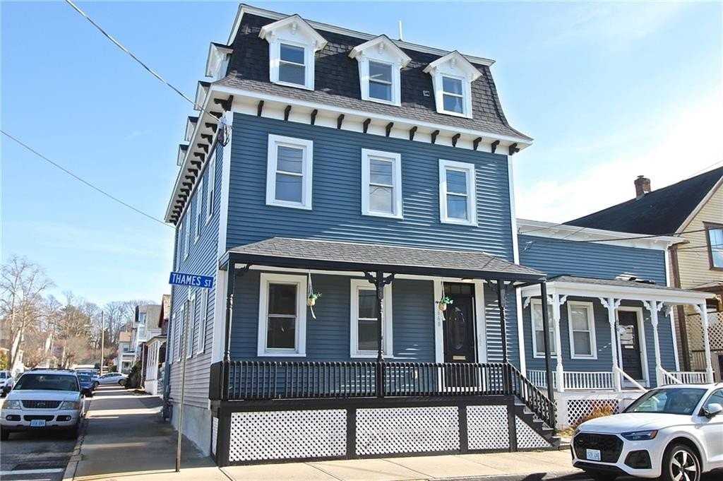 668 Thames St Apt 2 - Photo 2 of 42