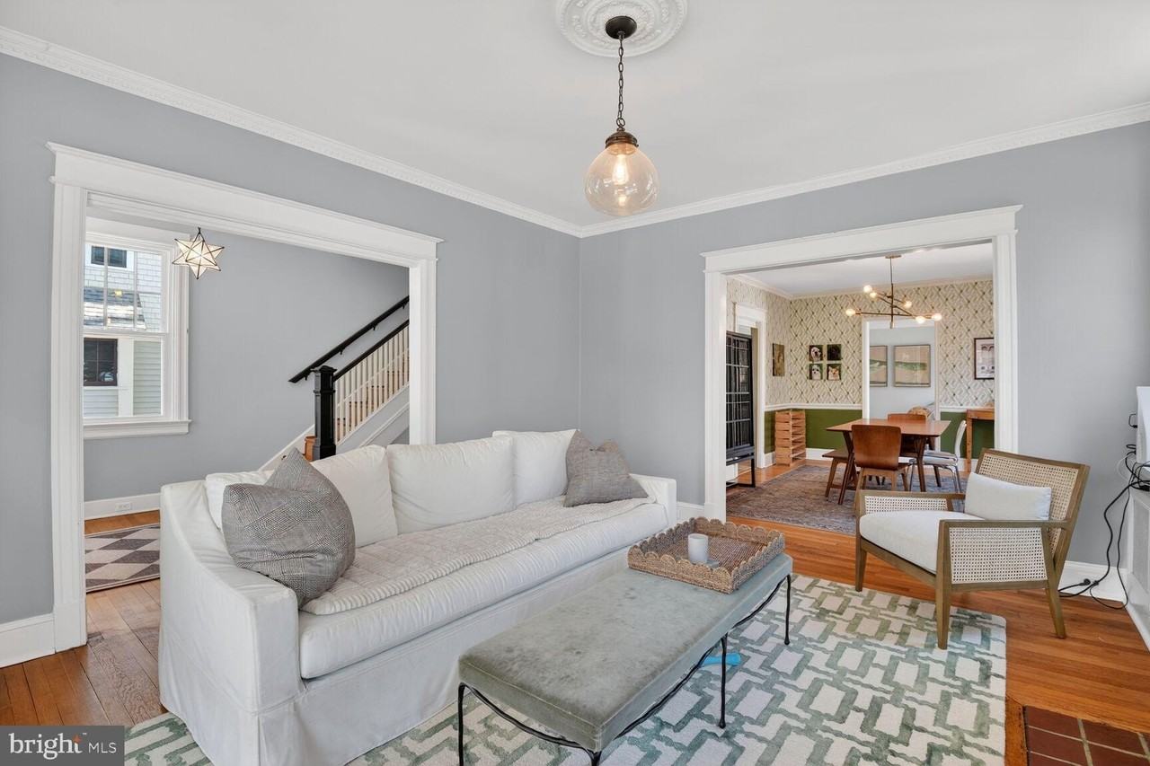 3365 Runnymede Pl Nw - Photo 7 of 42