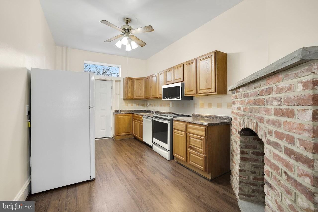 616 11th St Ne - Photo 7 of 22