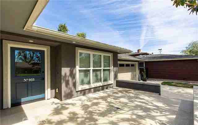 933 W Riviera Dr - Photo 4 of 8