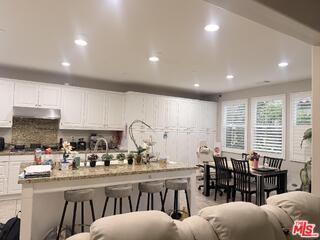 14811 Blossom Ln - Photo 6 of 8