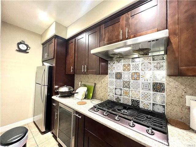 540 N Bardsdale Pl - Photo 5 of 7