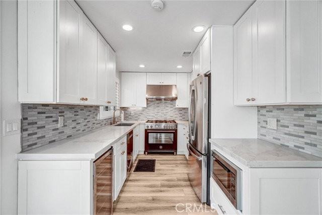 686 Governor St - Photo 7 of 8