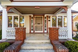 featured image of 243 N Grand St