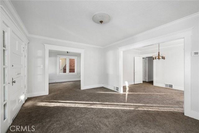 243 N Grand St - Photo 4 of 8