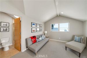 featured image of 505 Poinsettia Ave #5