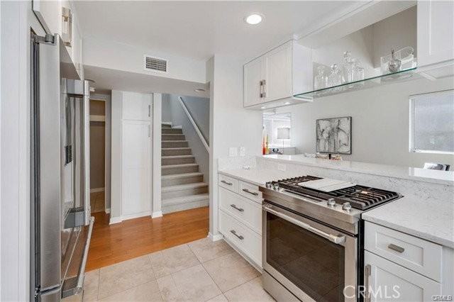 505 Poinsettia Ave #5 - Photo 6 of 8