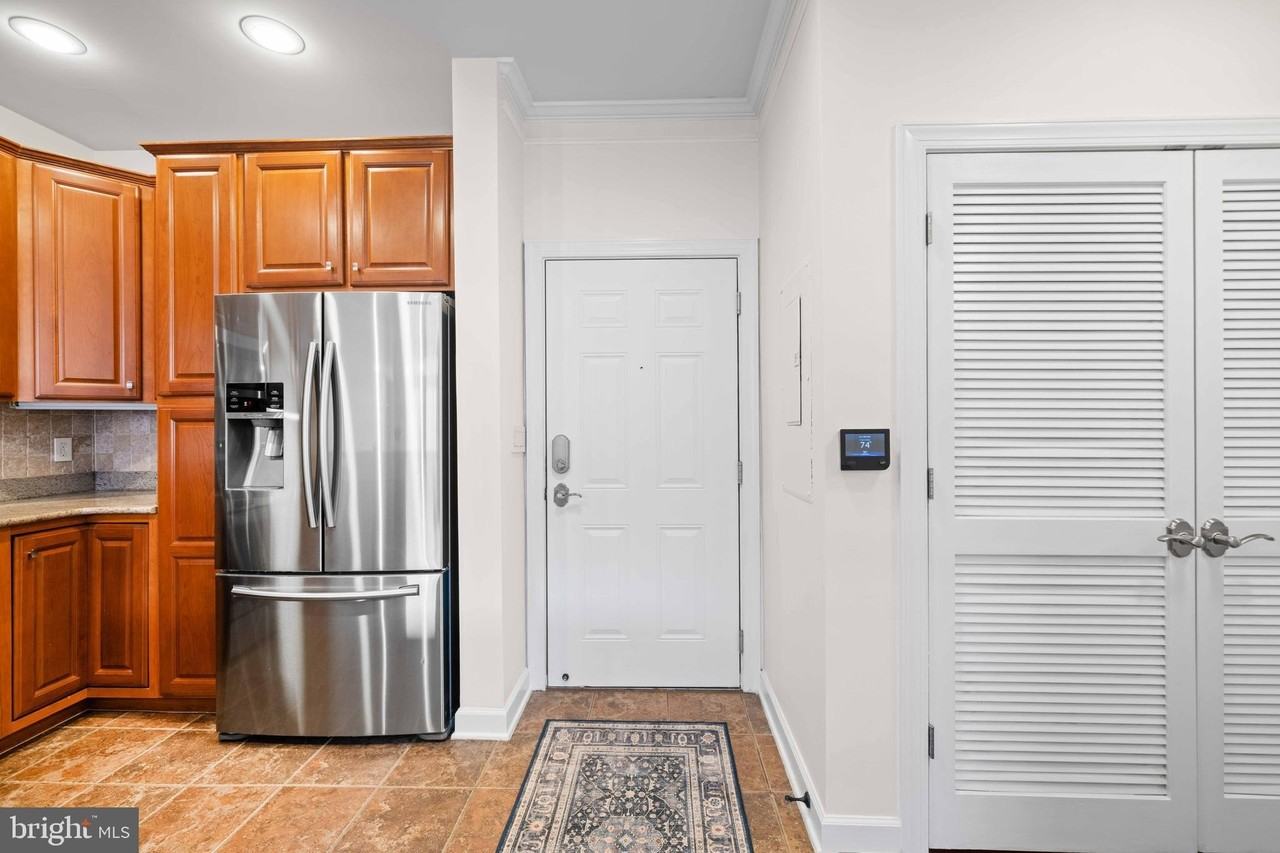 35 E All Saints St #201 - Photo 3 of 35