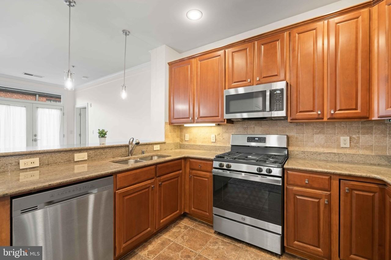 35 E All Saints St #201 - Photo 5 of 35