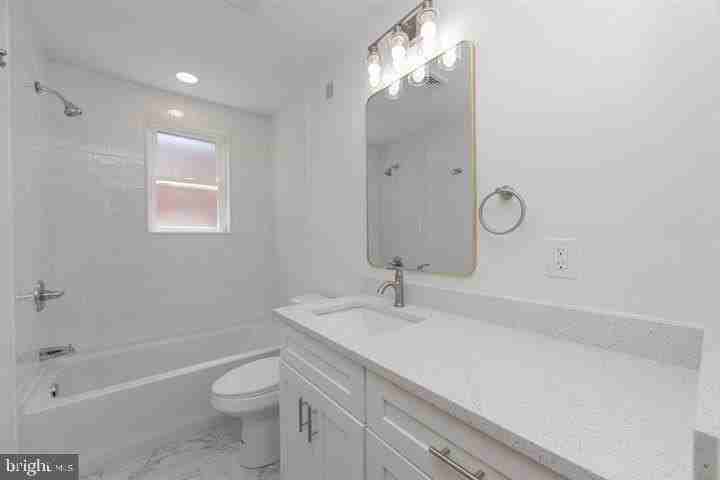 13 Black Horse Pike Apt 1b - Photo 6 of 15