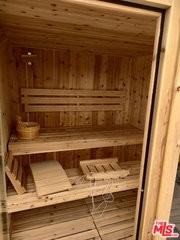 5900 Winnetka Ave - Photo 3 of 8