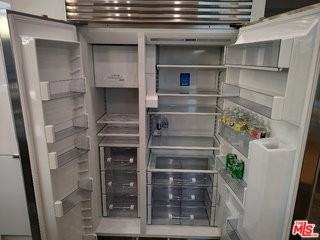 5900 Winnetka Ave - Photo 4 of 8