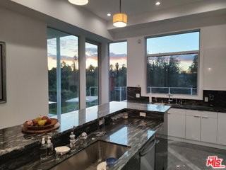 5900 Winnetka Ave - Photo 7 of 8