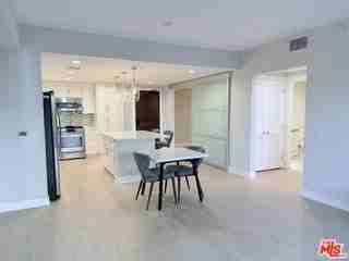 5015 Balboa Blvd #201 - Photo 4 of 8