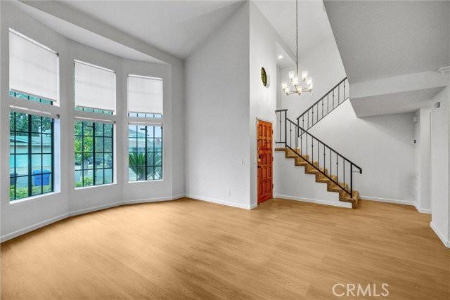 19620 Leadwell St - Photo 3 of 8