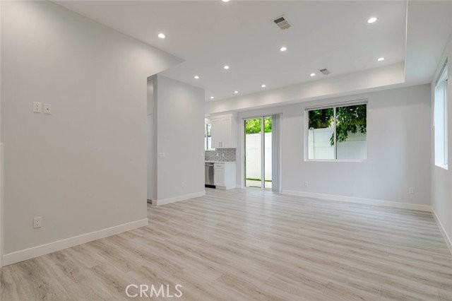 9035 Rathburn Ave #1-2 - Photo 5 of 8