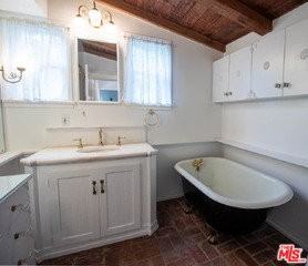 12056 Laurel Terrace Dr - Photo 5 of 8