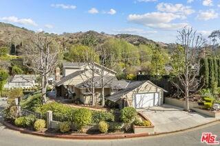 3734 Loadstone Dr - Photo 3 of 8