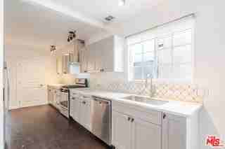 5630 Craner Ave - Photo 6 of 8