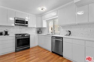 5255 Coldwater Canyon Ave #B - Photo 2 of 8