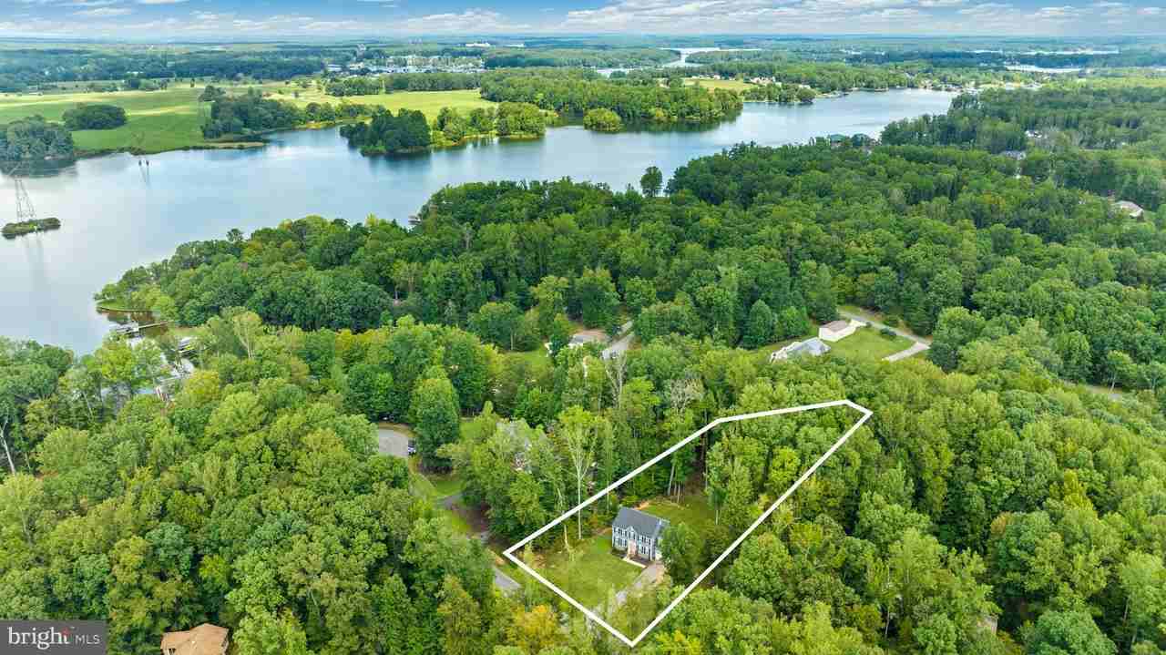 296 Robbie Rd - Photo 2 of 50