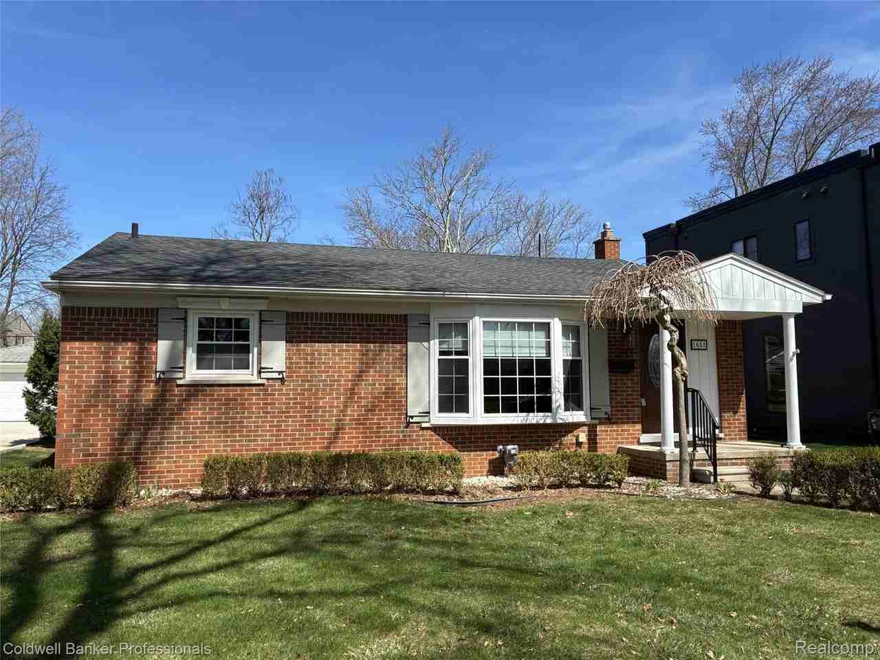 1655 Hazel St - Photo 2 of 50