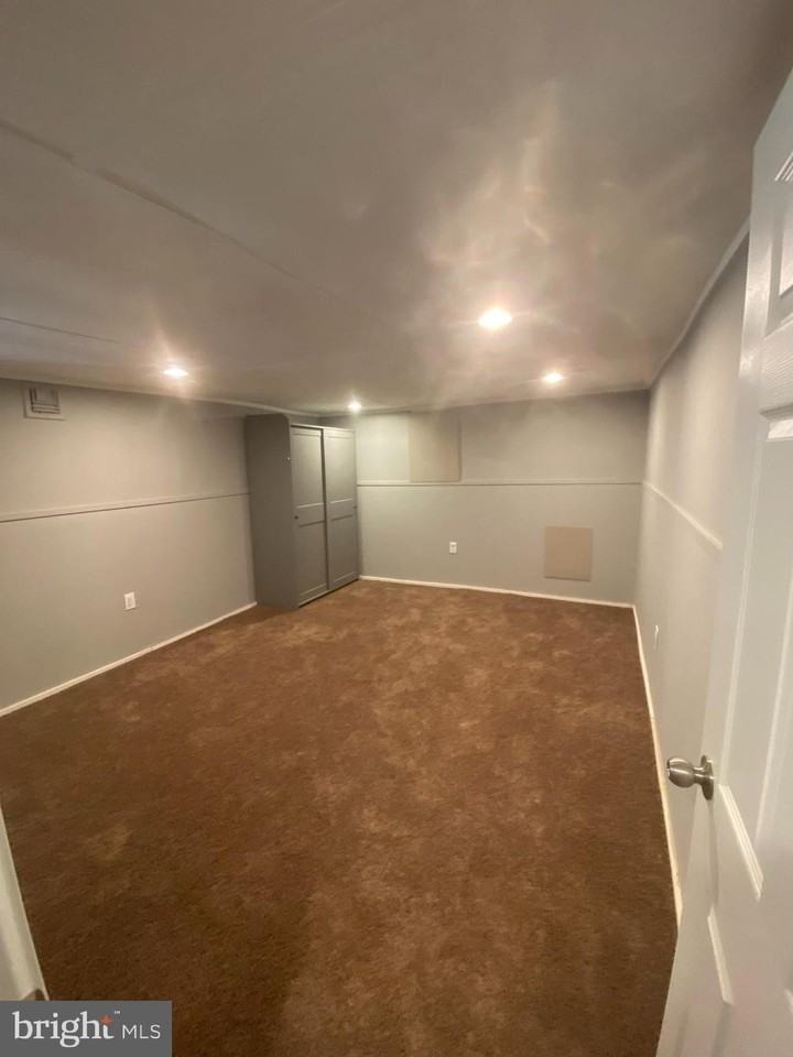 6534 Torresdale Ave #1stFL - Photo 7 of 18